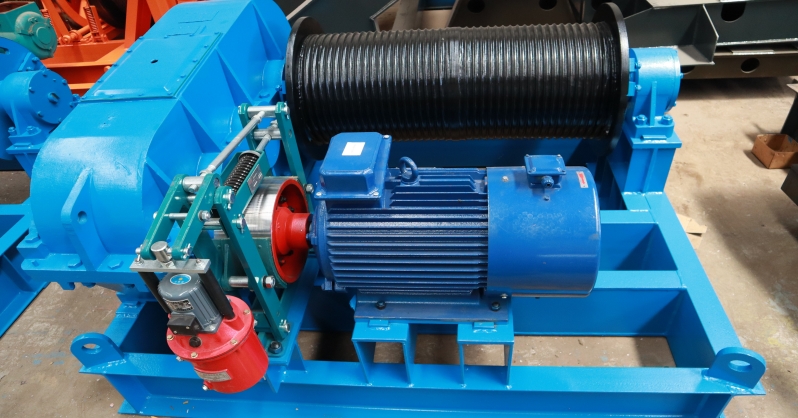 Winch Gate Hoist