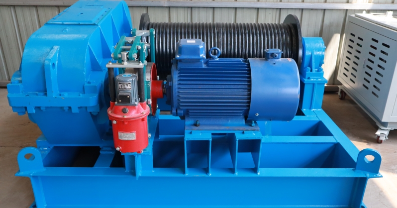 Winch Gate Hoist