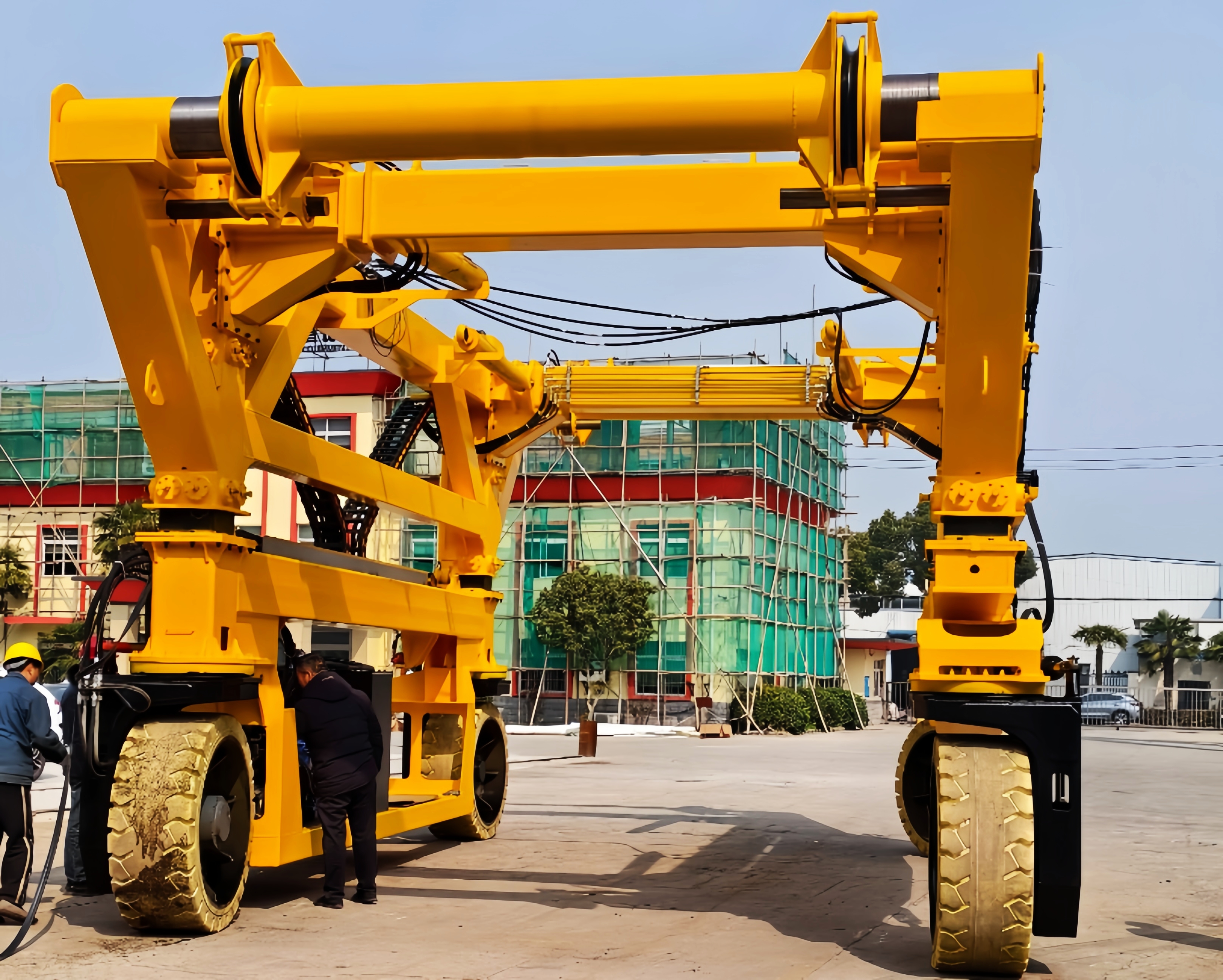 Rubber Tired Gantry Cranes Support Efficient and Flexible Container Yard Operations-1